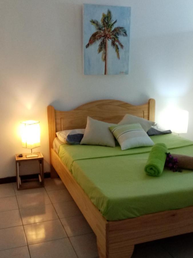 Chez Nous Apartment Pereybere Beach Bilik gambar